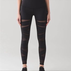 Lululemon mesh wunder under leggings
